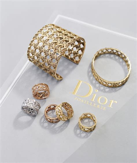 creatrice bijoux dior|dior jewelry catalog.